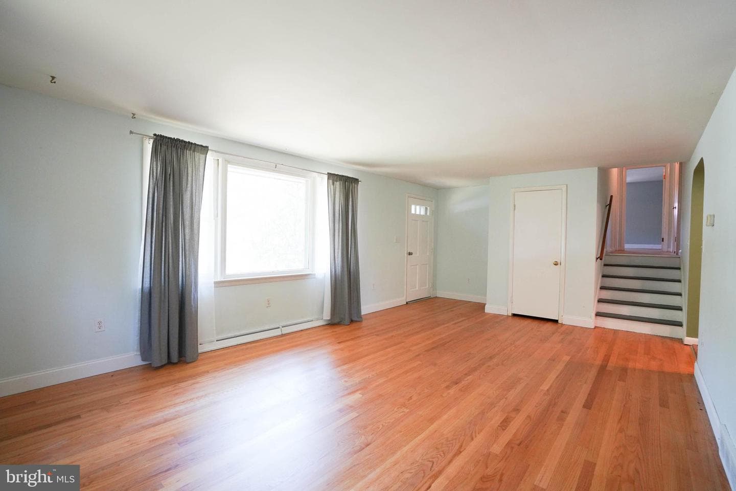 105 Mayfield Drive photo 10