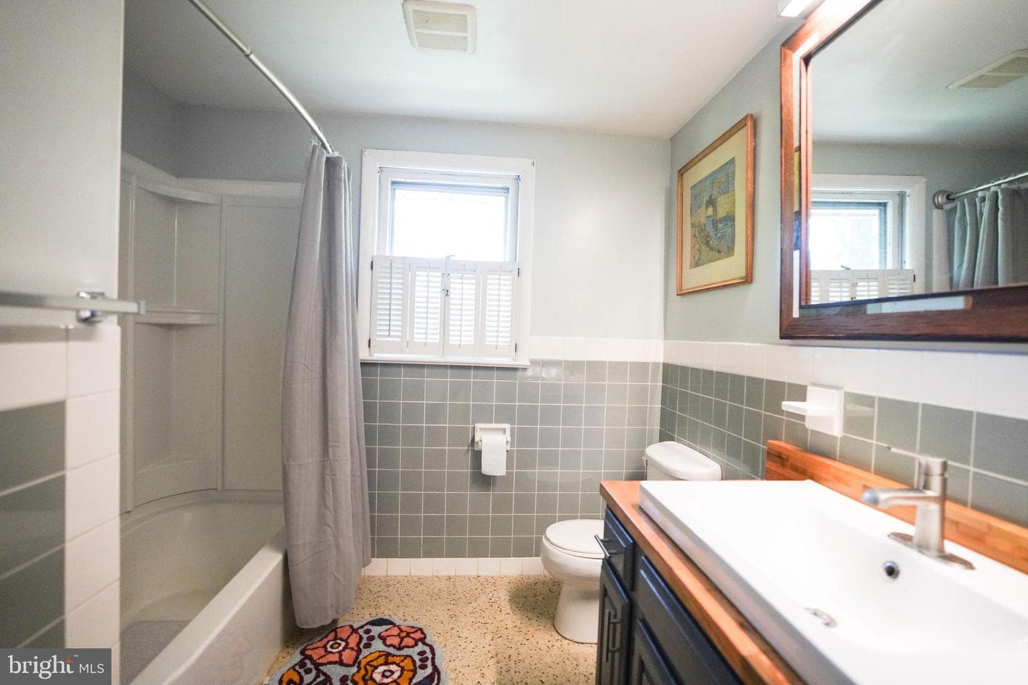 105 Mayfield Drive photo 12