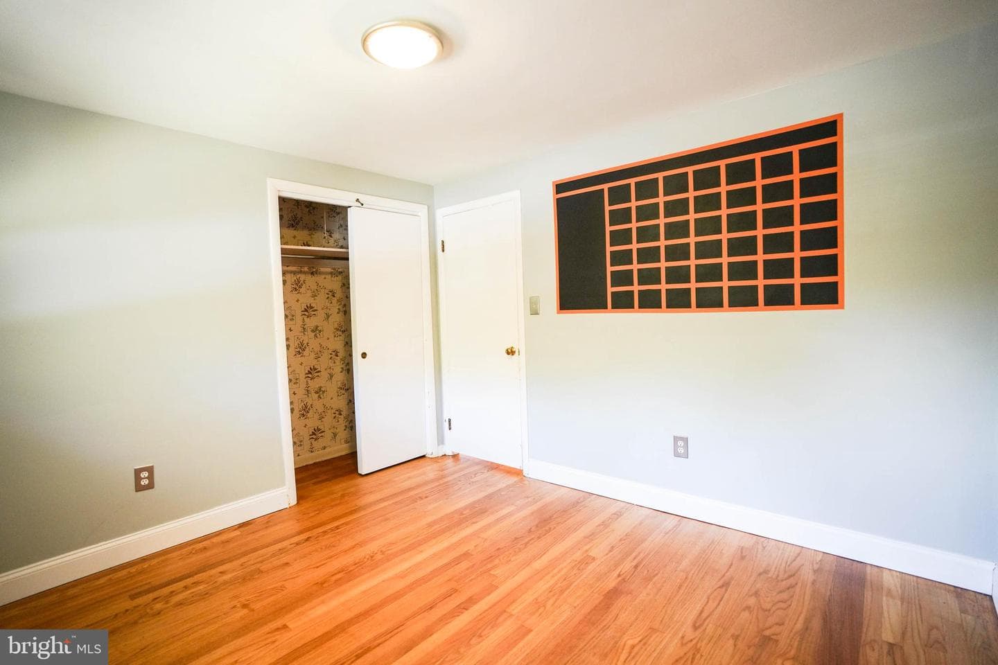 105 Mayfield Drive photo 14