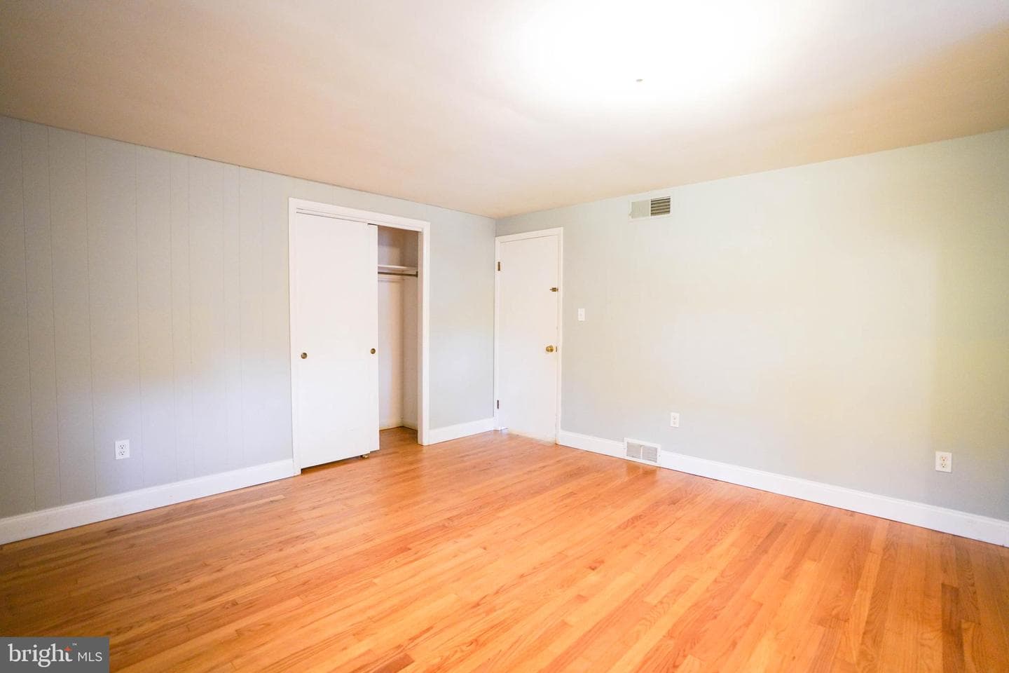 105 Mayfield Drive photo 20