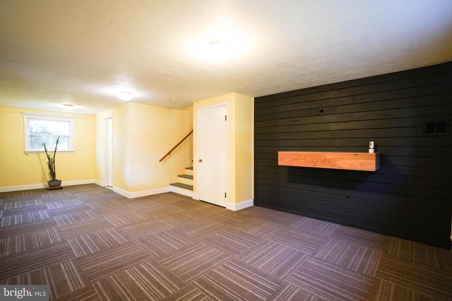 105 Mayfield Drive photo 24