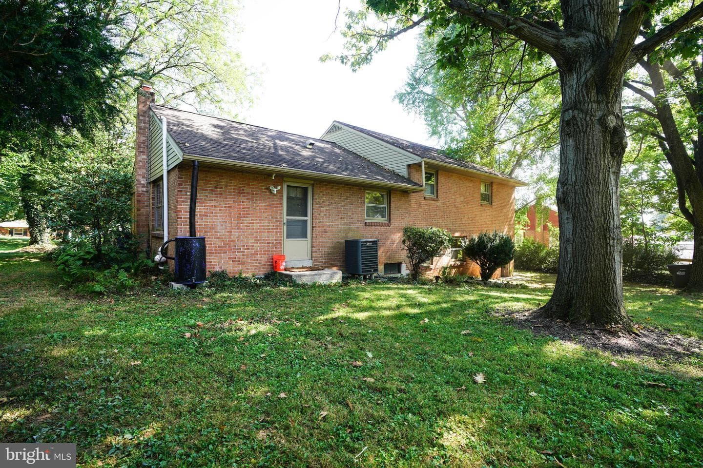 105 Mayfield Drive photo 29