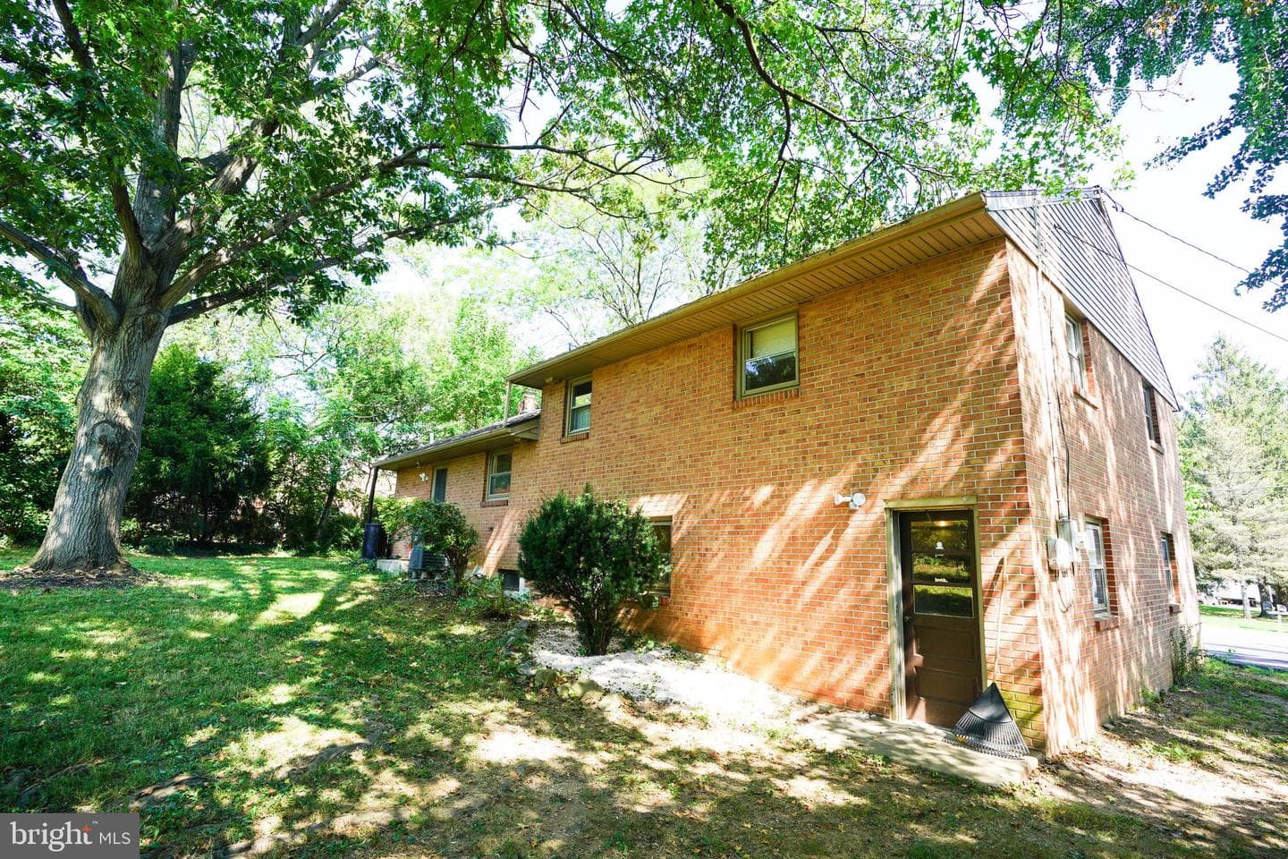 105 Mayfield Drive photo 30