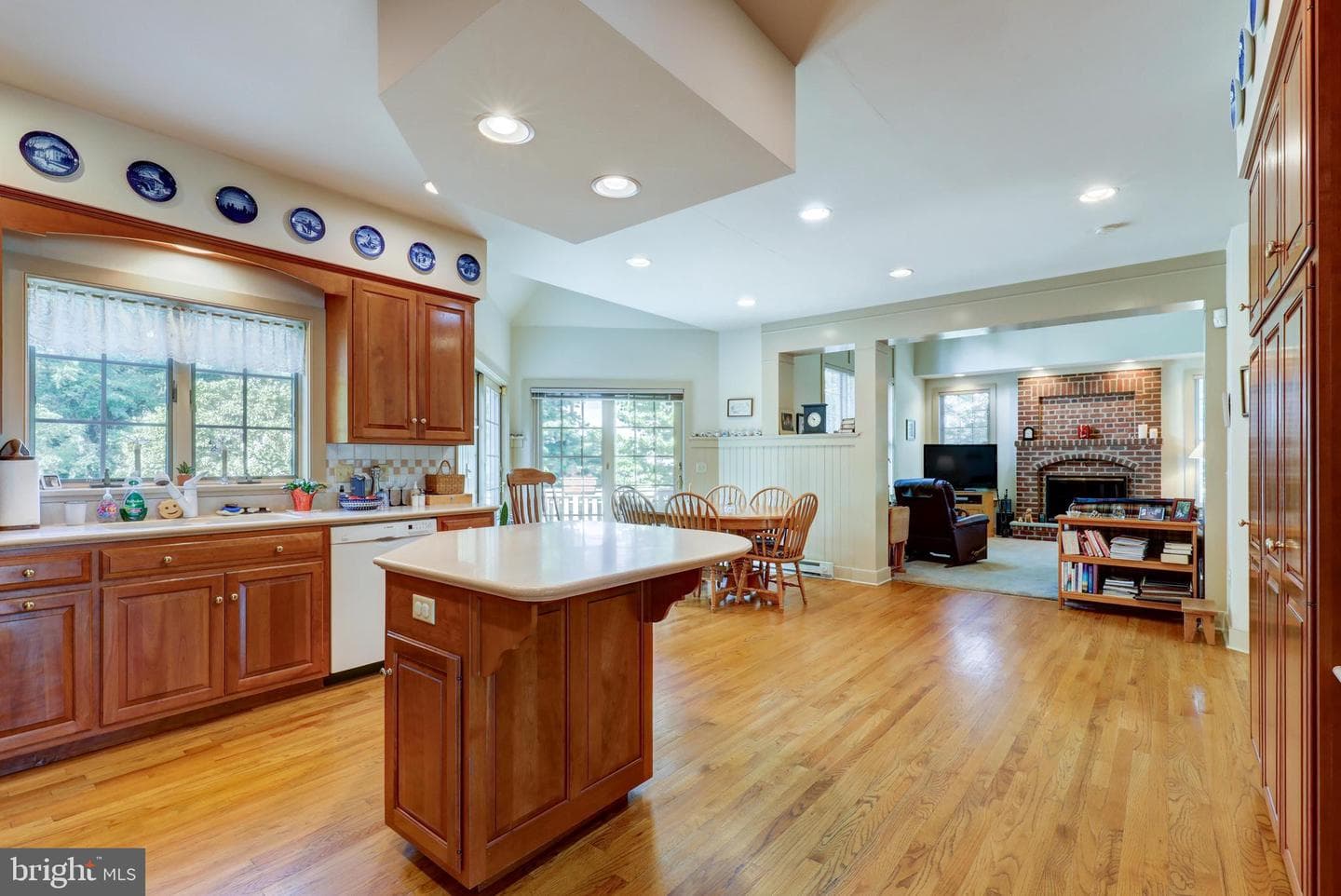 2 Resch Lane photo 22