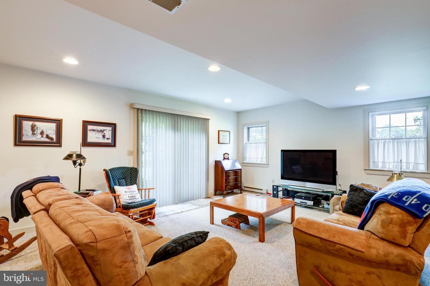 2 Resch Lane photo 44