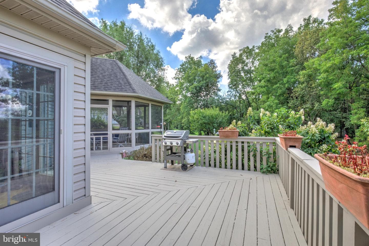 2 Resch Lane photo 51