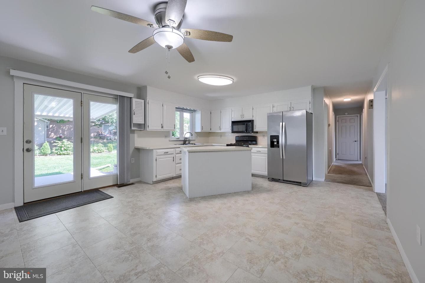 837 Martin Avenue photo 21