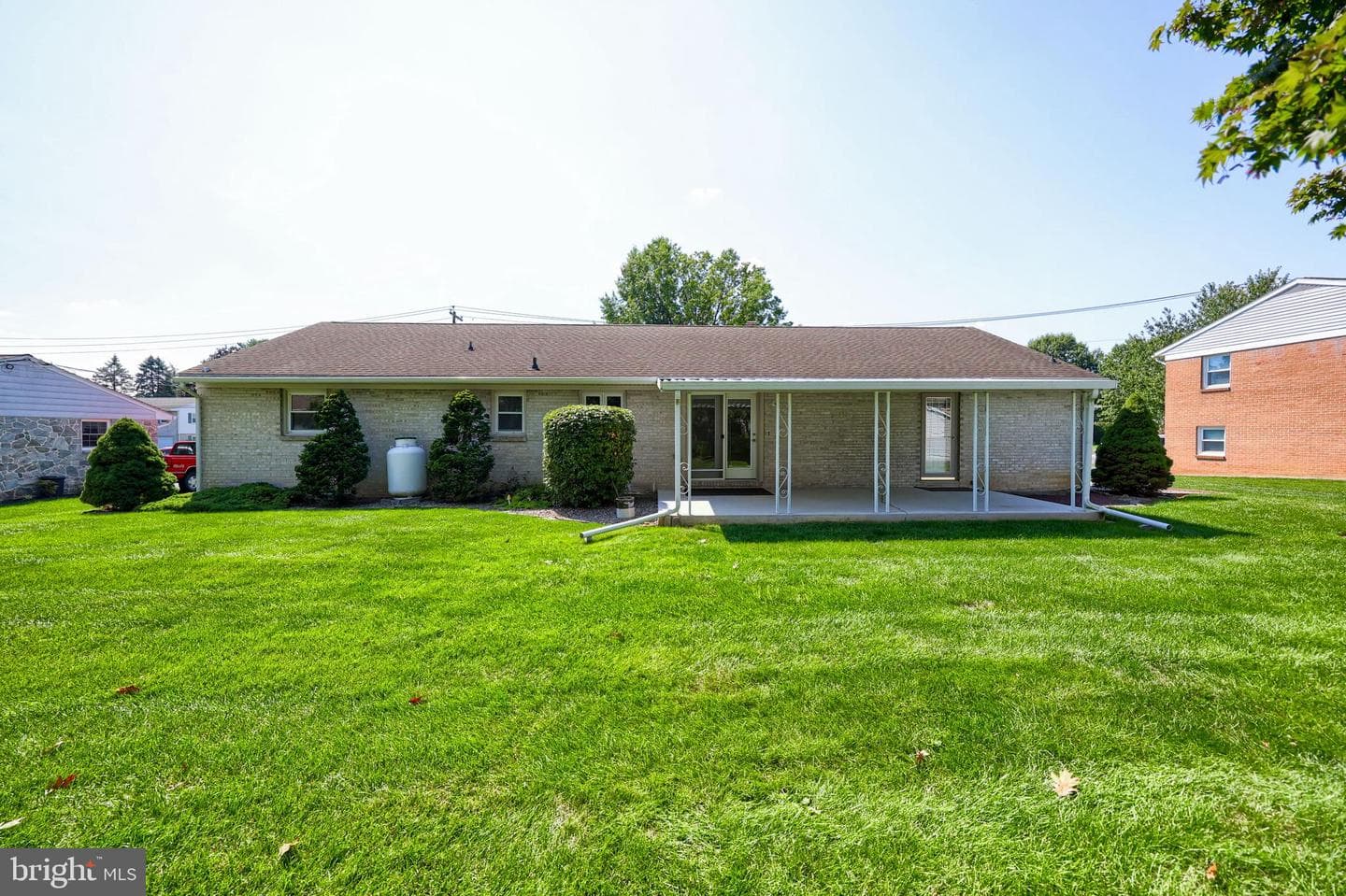 837 Martin Avenue photo 6