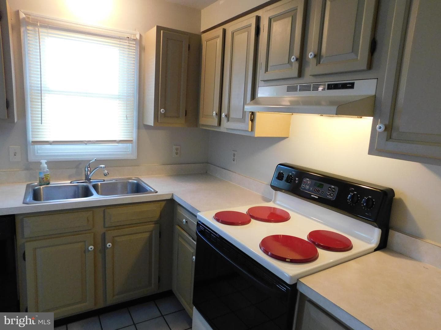 843 Lucilla Court photo 8
