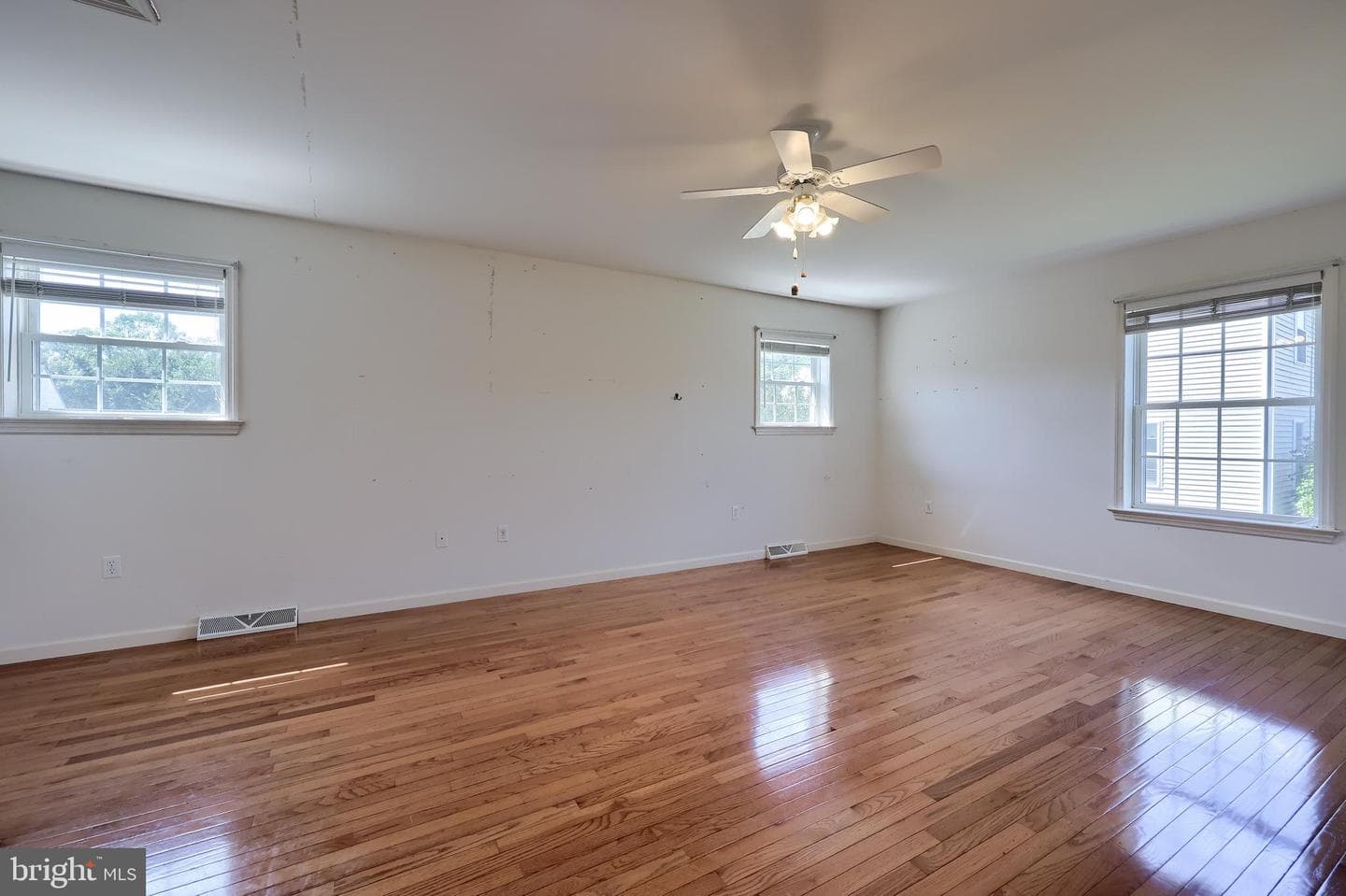 81 Tower Drive photo 25
