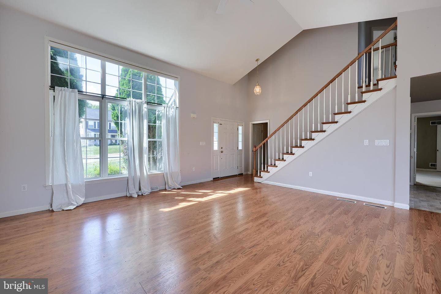 81 Tower Drive photo 8
