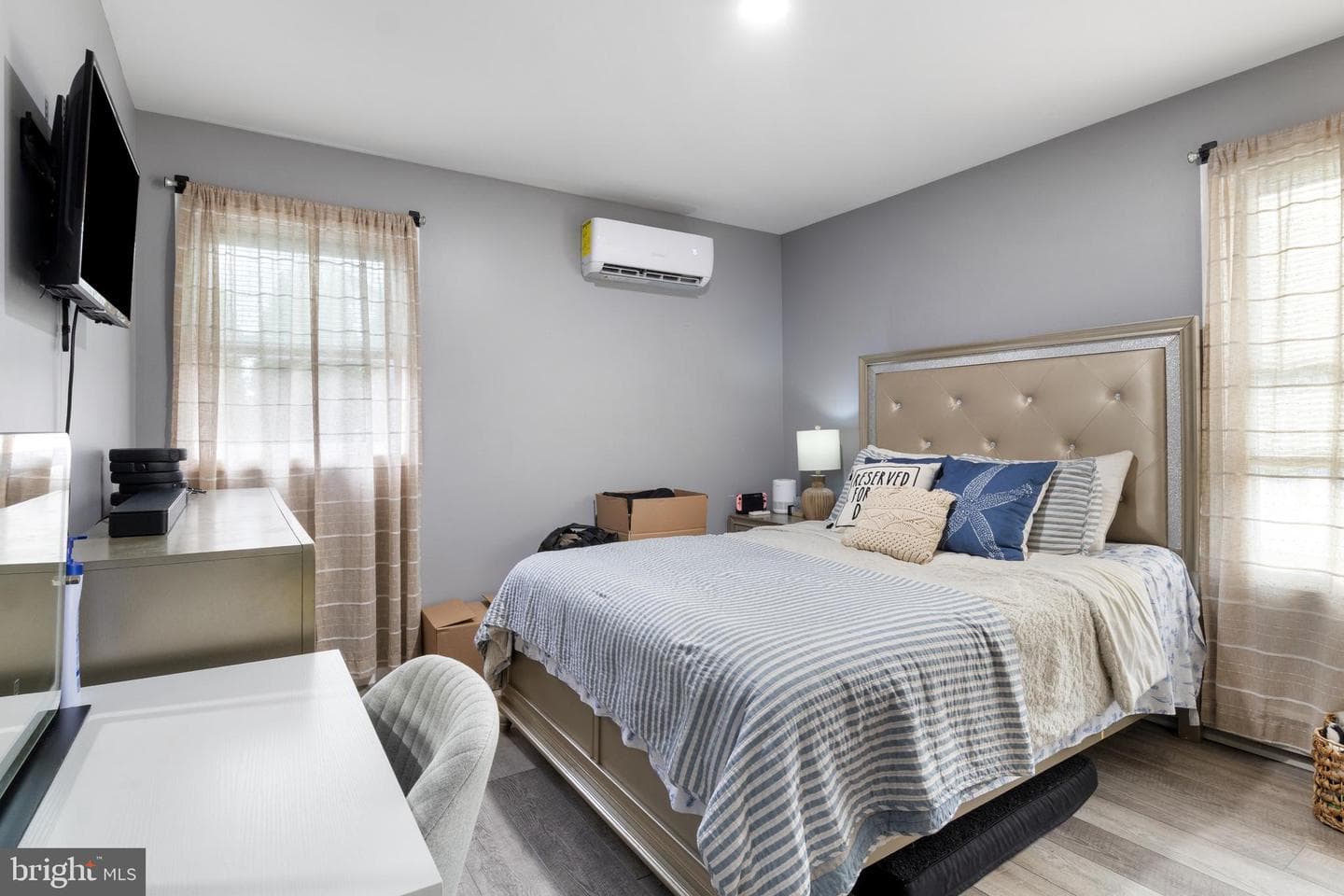 1070 James Avenue photo 13