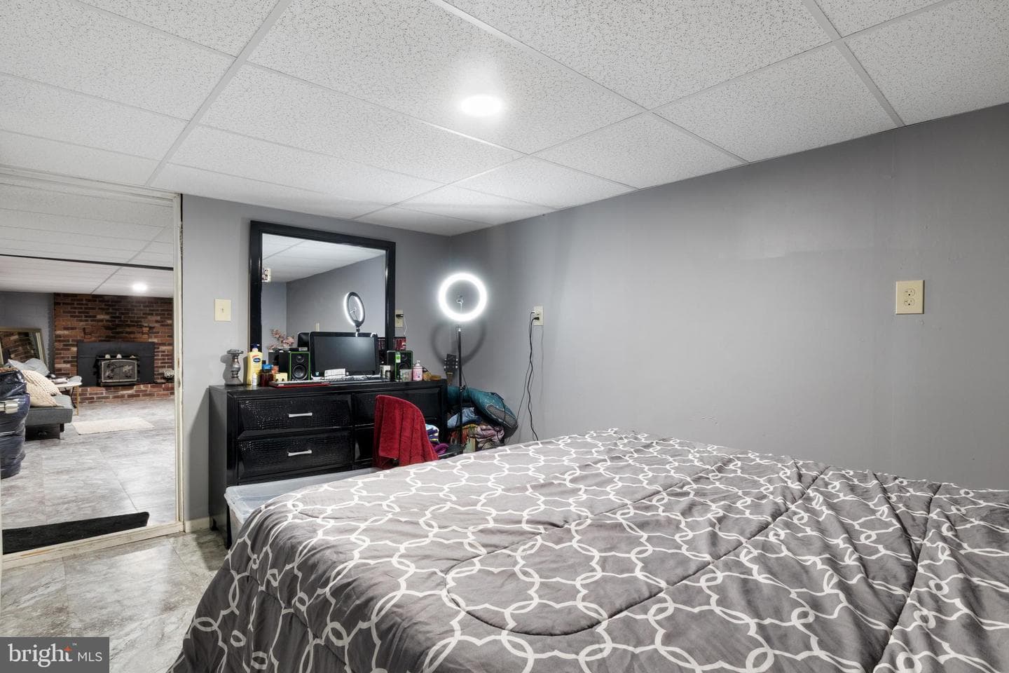 1070 James Avenue photo 21