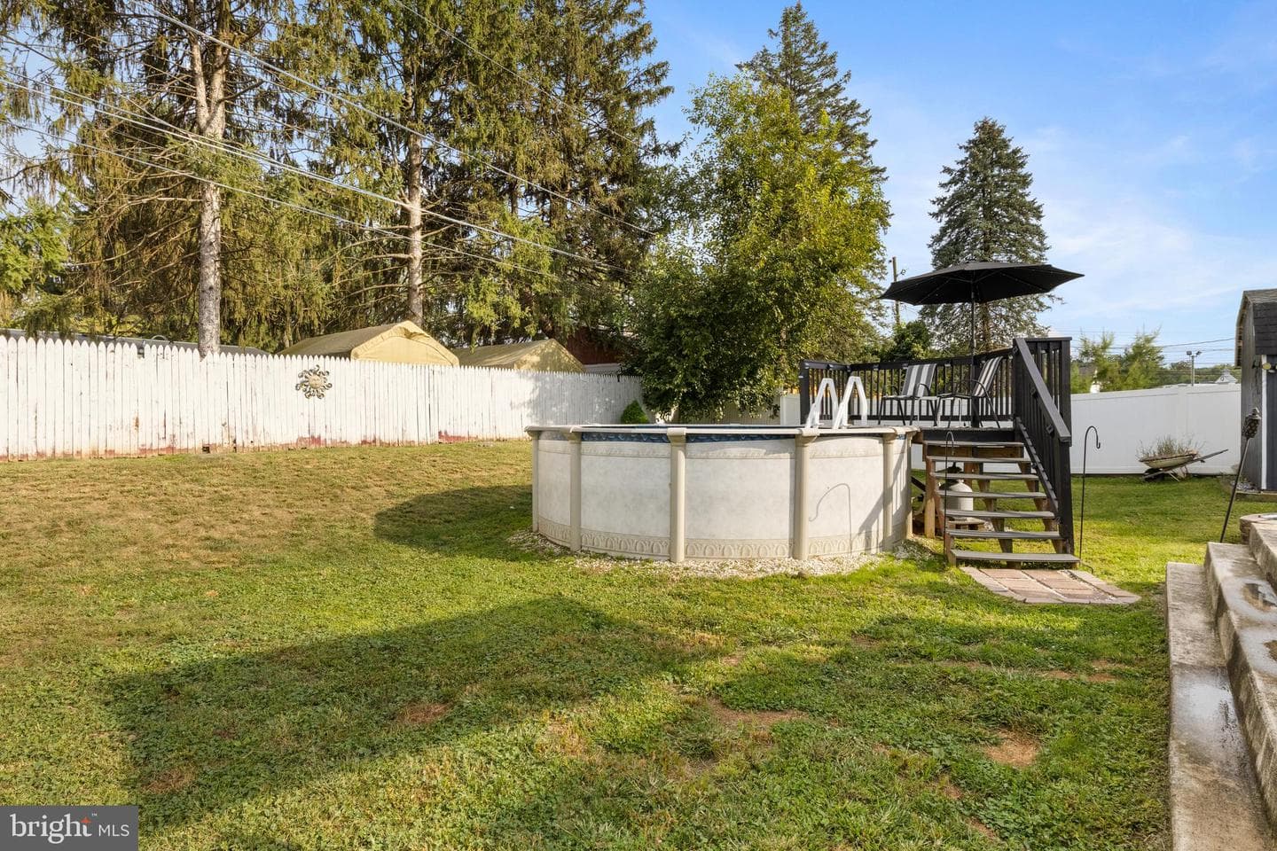 1070 James Avenue photo 32