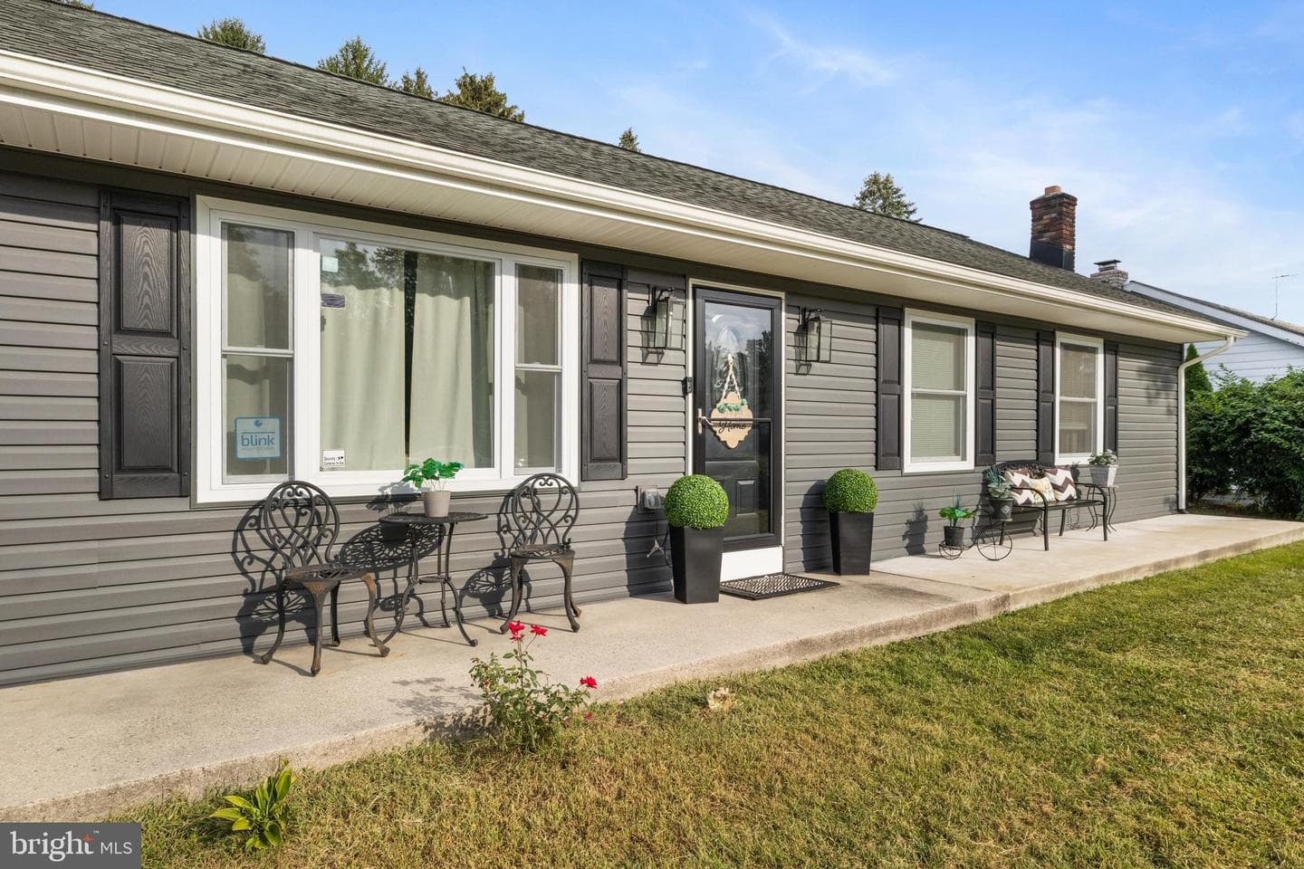 1070 James Avenue photo 4