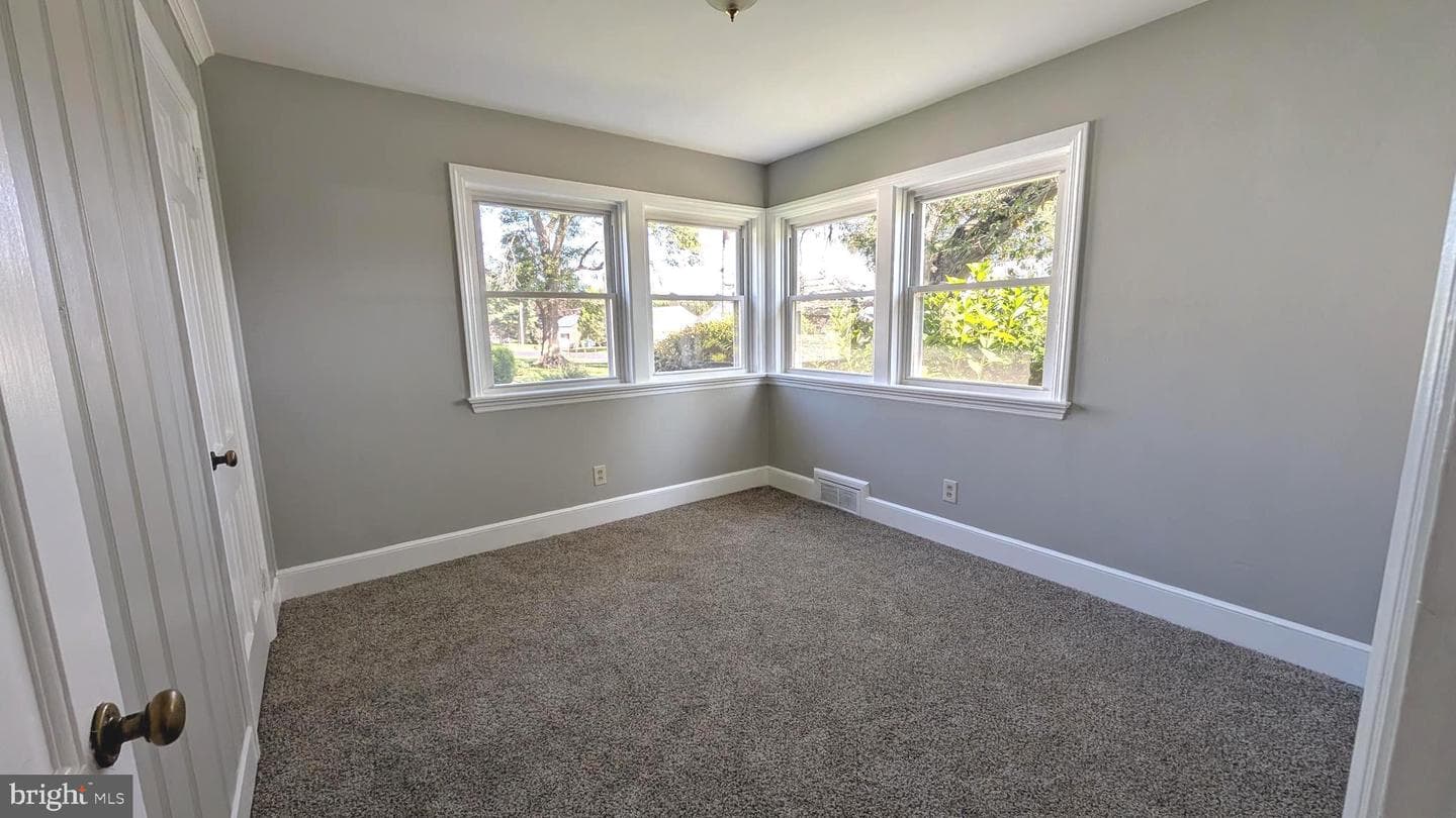 7 Barbara Avenue photo 18