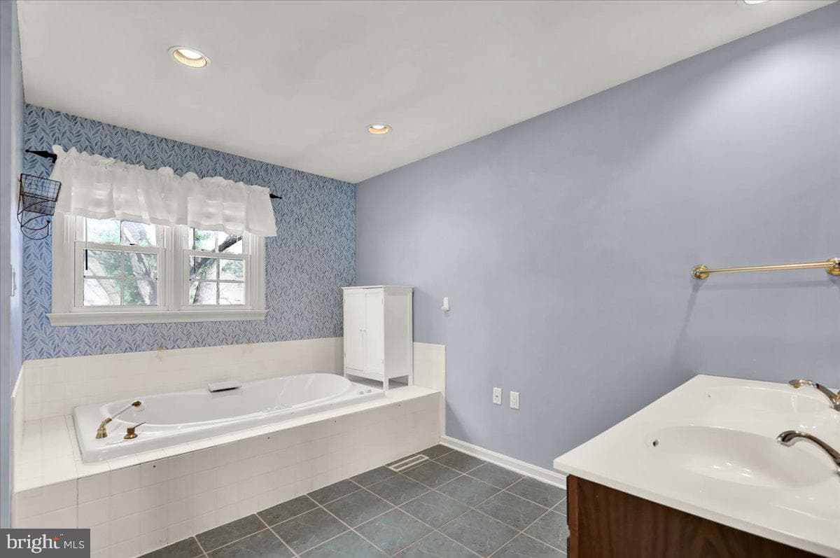 561 Millcross Road photo 24