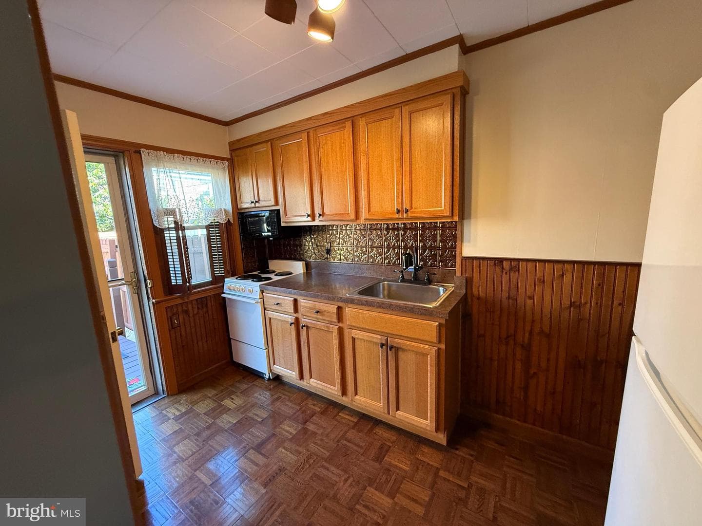 549 E Frederick Street photo 13
