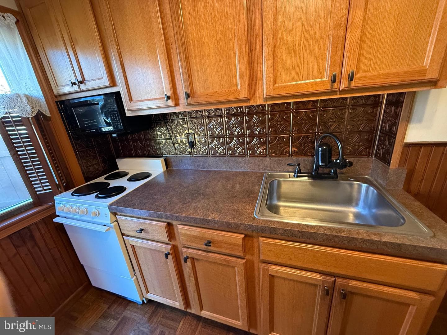 549 E Frederick Street photo 18
