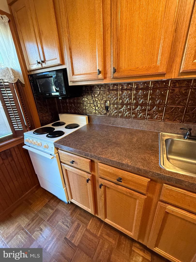 549 E Frederick Street photo 19