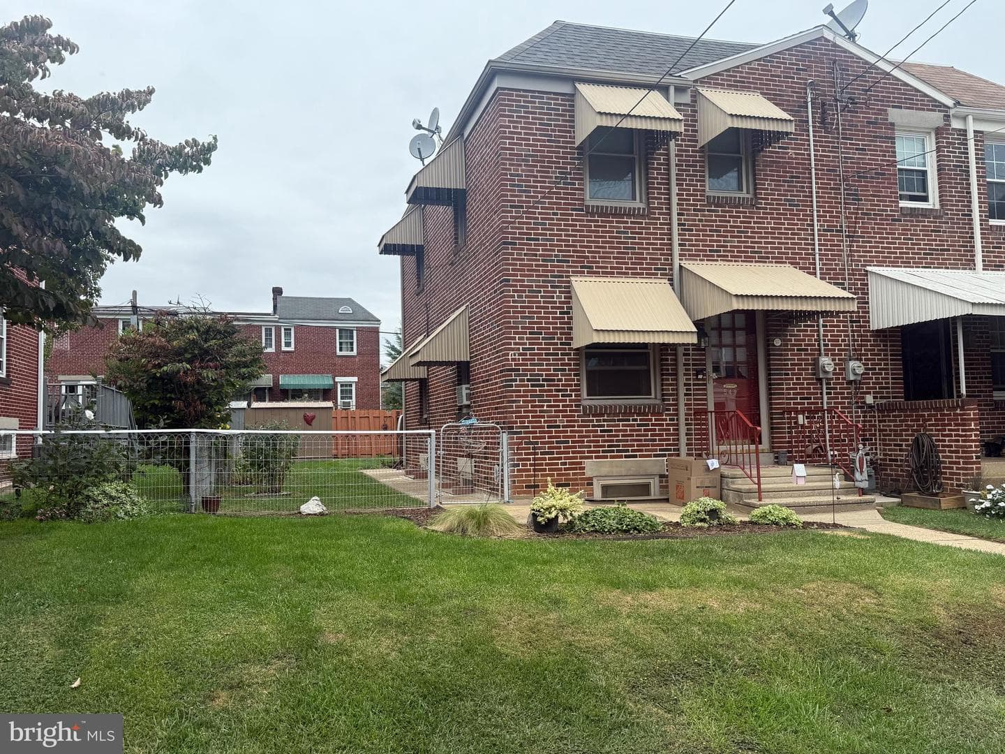 549 E Frederick Street photo 2