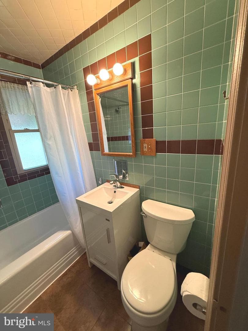 549 E Frederick Street photo 31