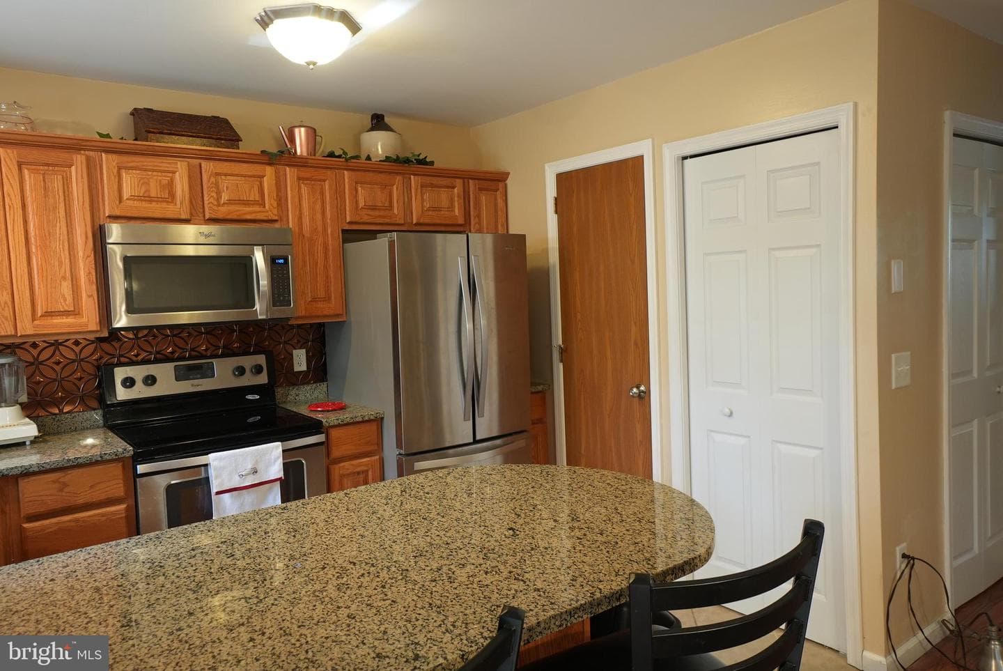 2 Westpointe Drive photo 6