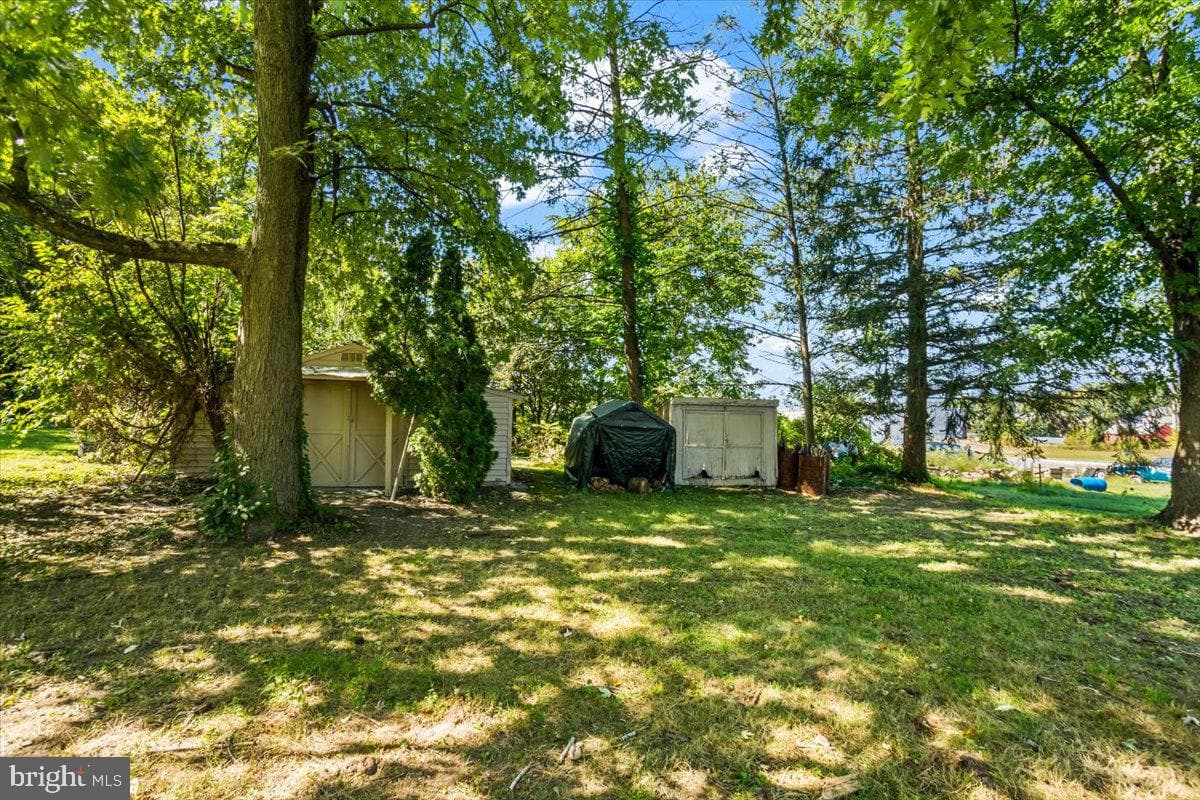 216 S Manor Street photo 25