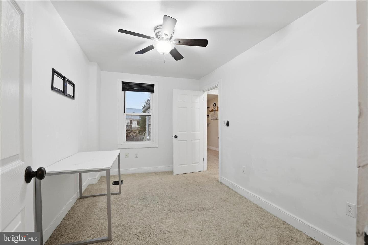 437 Cherry Street photo 19