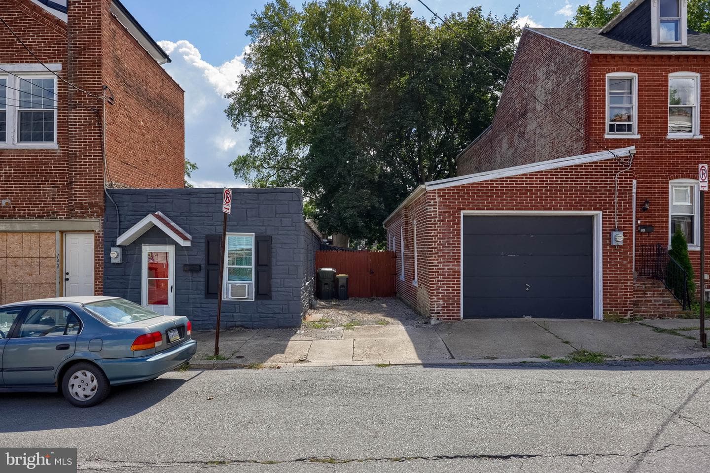 746 W Vine Street photo 1