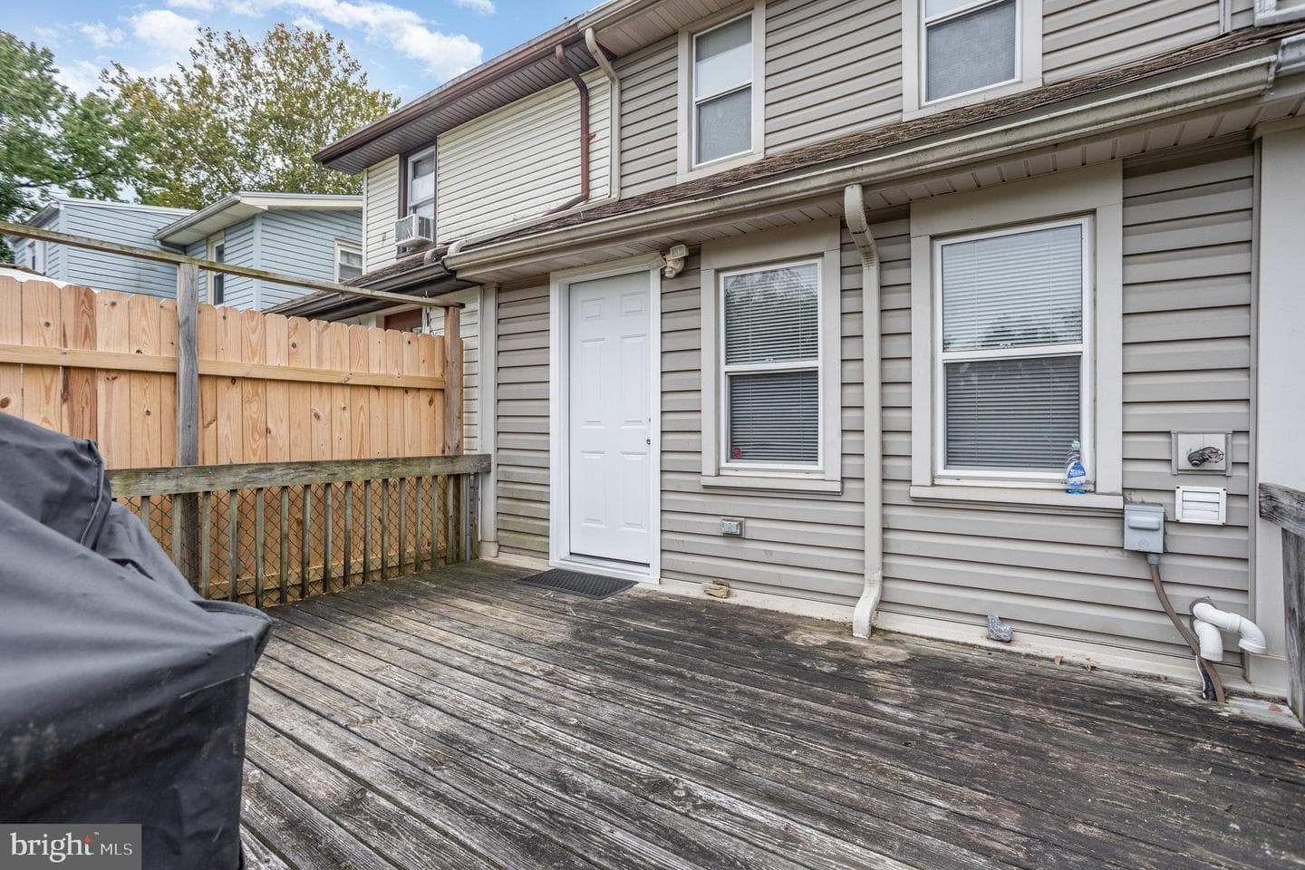 77 Petersburg Road photo 17