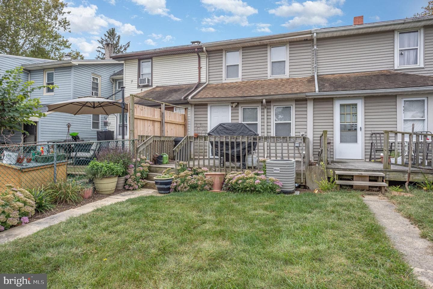 77 Petersburg Road photo 20