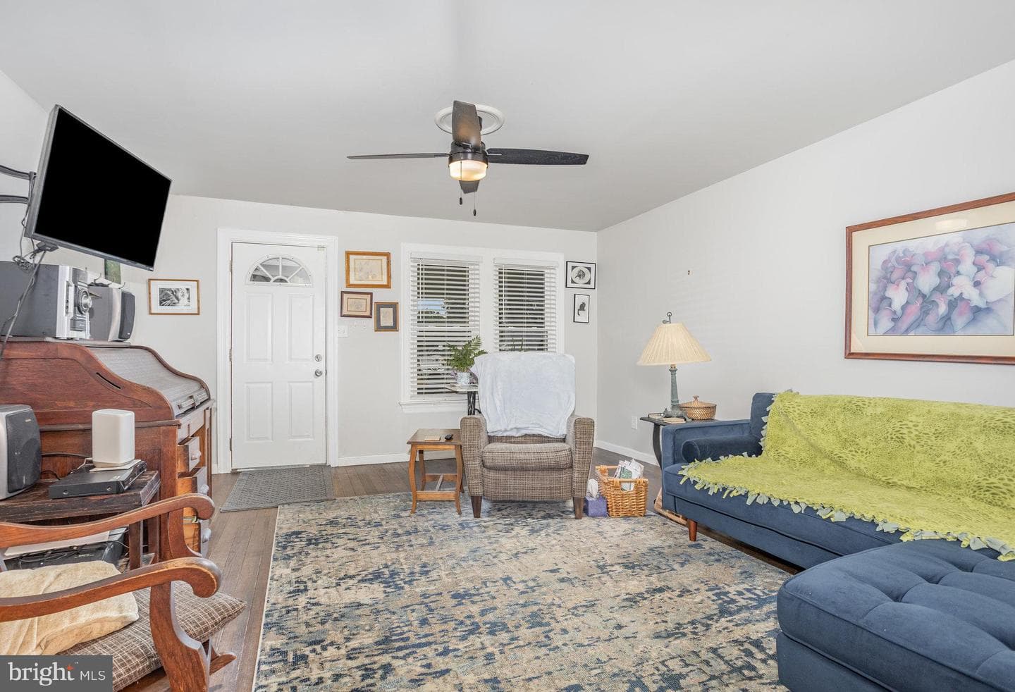 77 Petersburg Road photo 6