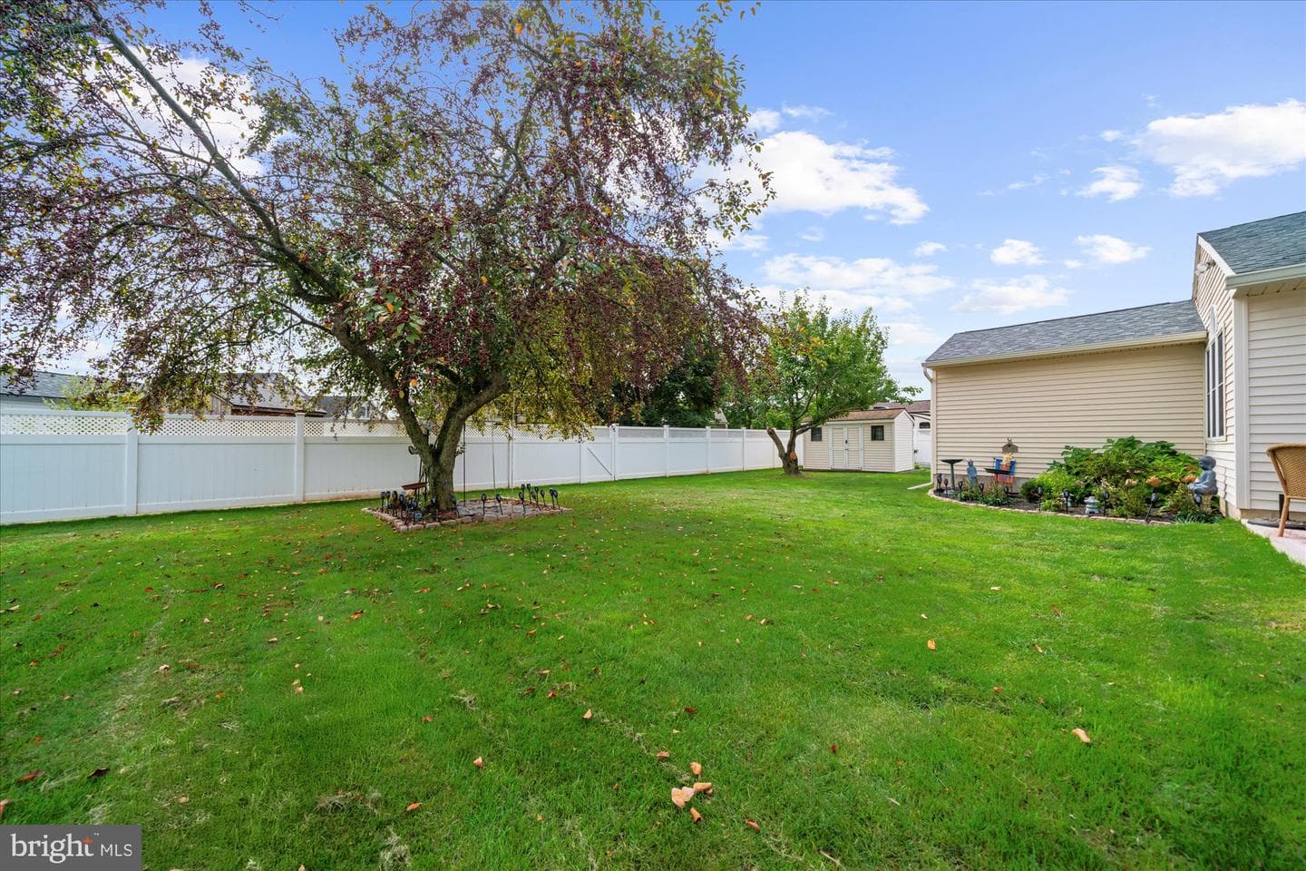 111 Oatfield Drive photo 3