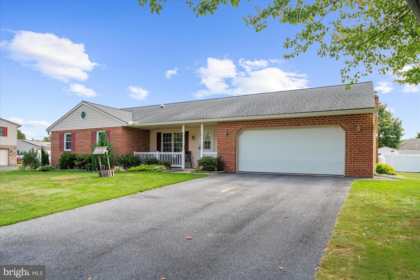 111 Oatfield Drive photo 6