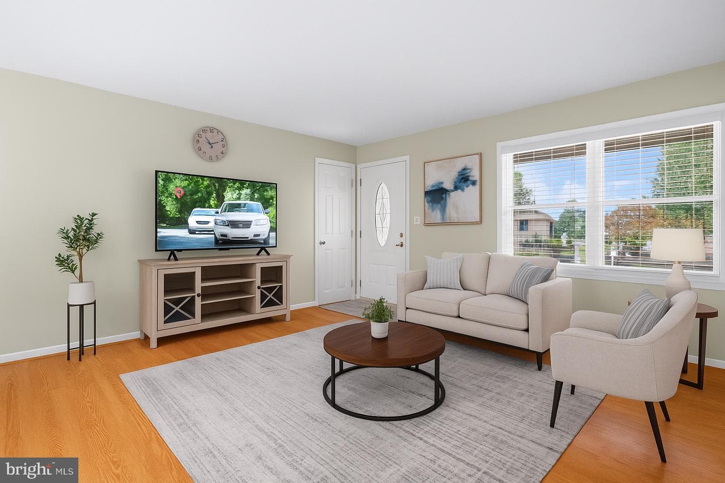 111 Oatfield Drive photo 8