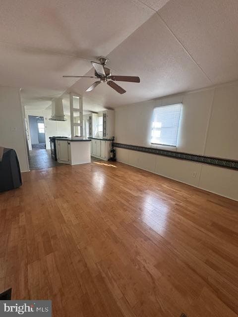 556 Holly Drive photo 7