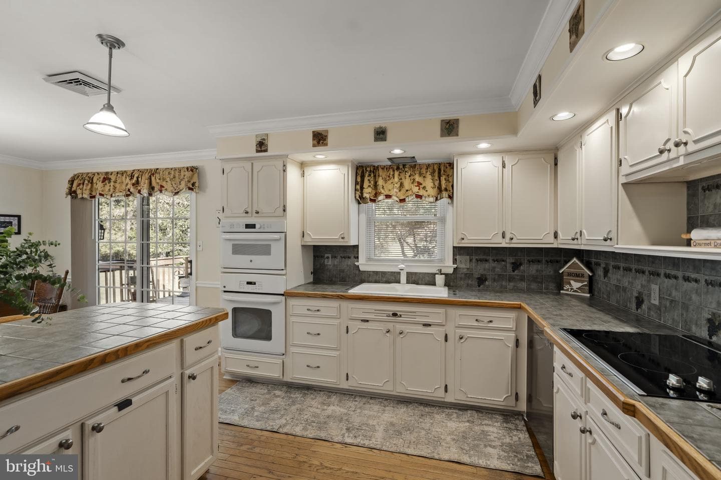 61 Cambridge Drive photo 14