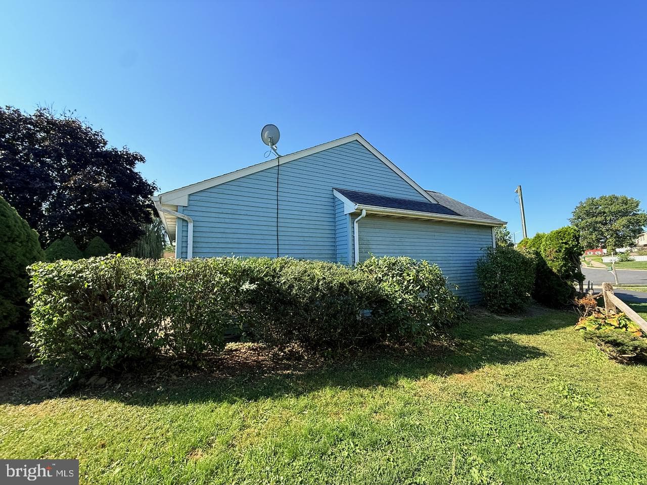 220 Sycamore Lane photo 18