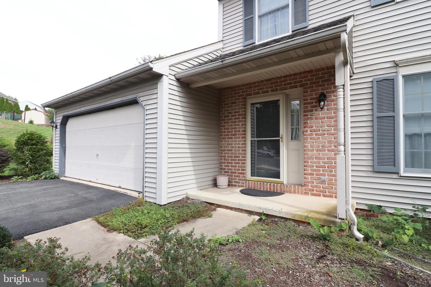 9 Hawthorne Drive photo 40