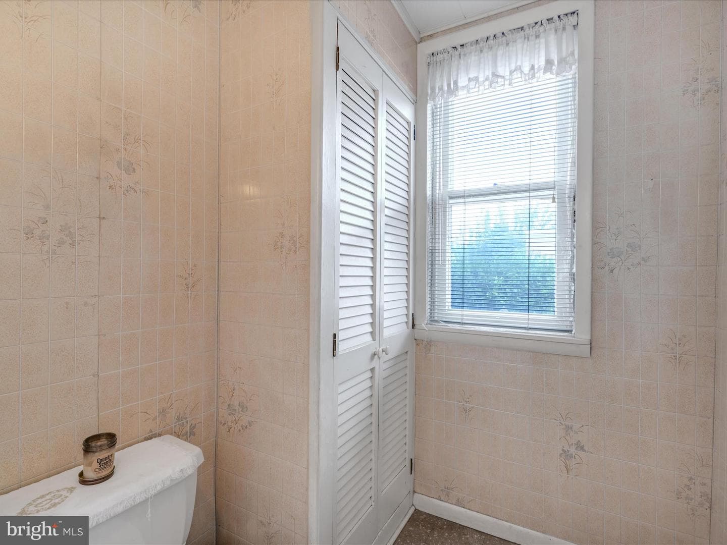 233 N 4th Street photo 16