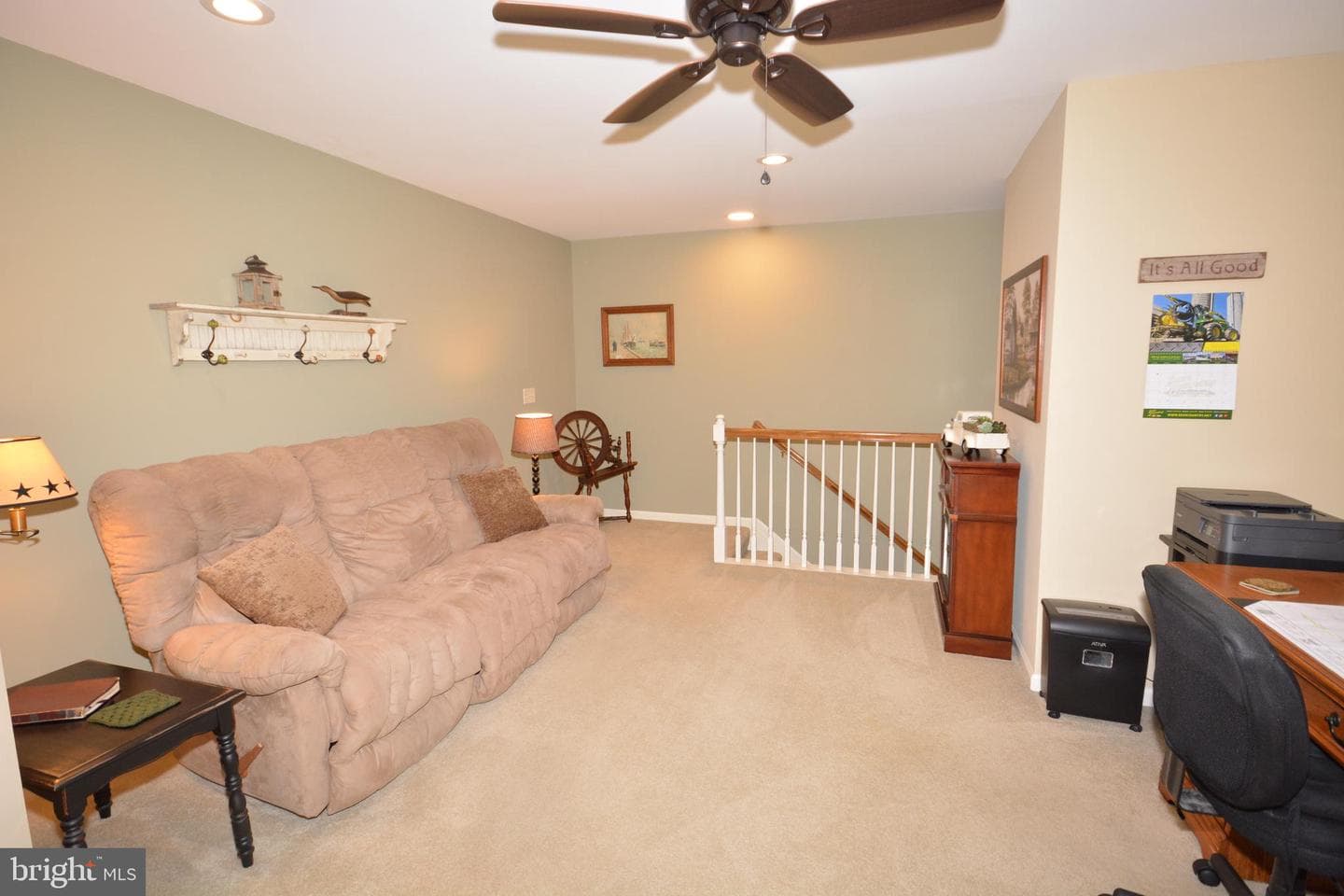 84 Weaver Avenue photo 18