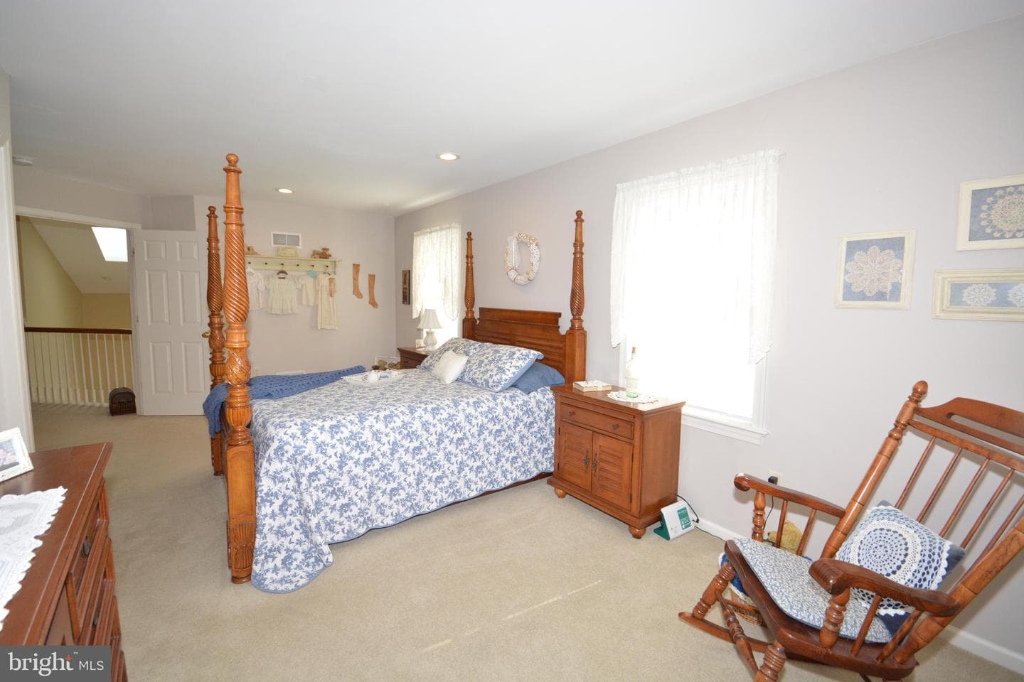 84 Weaver Avenue photo 20
