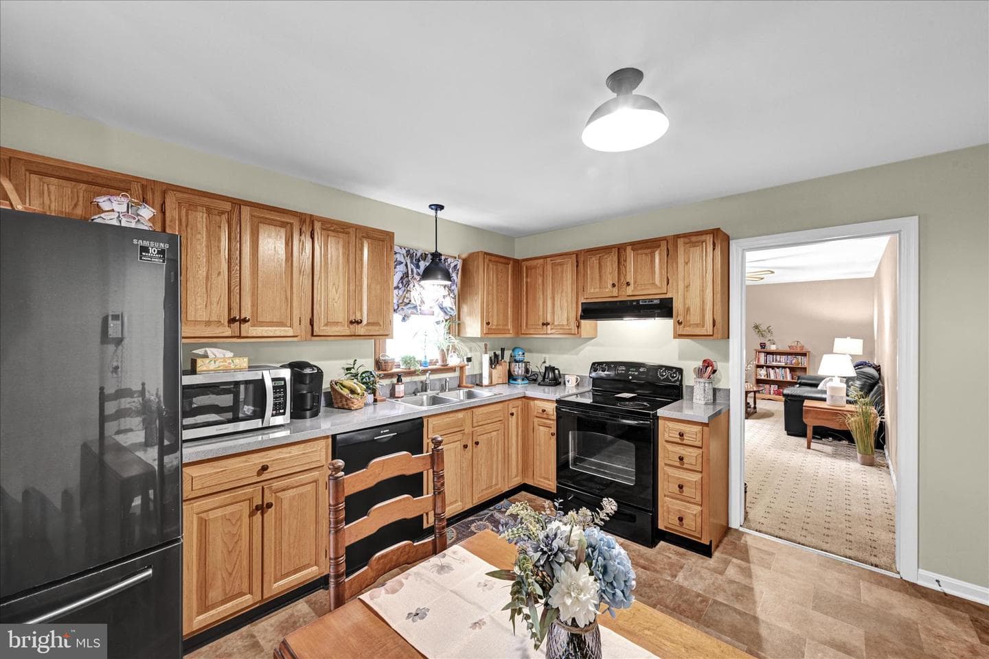 242 Persimmon Lane photo 14