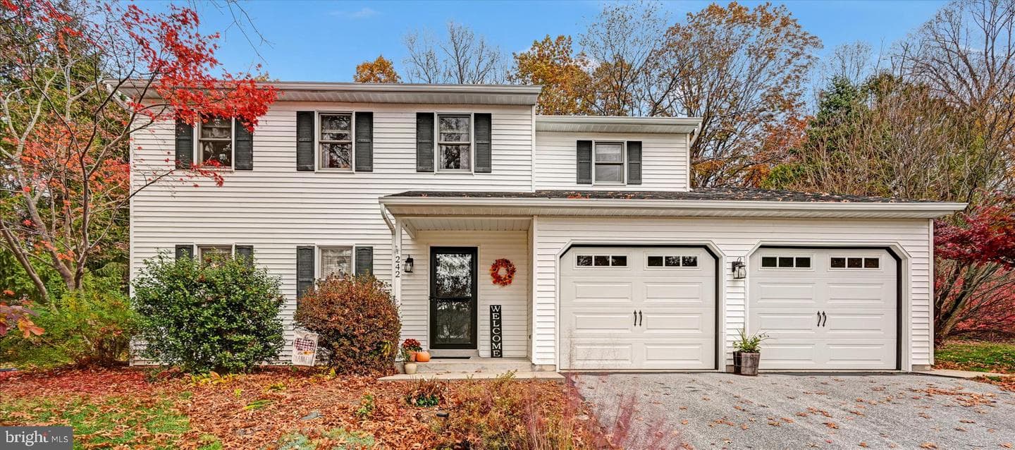 242 Persimmon Lane photo 2