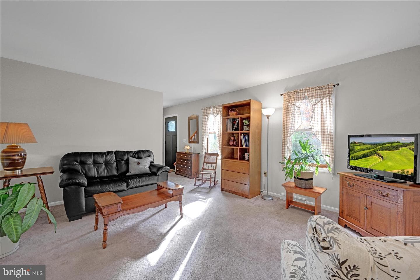 242 Persimmon Lane photo 9