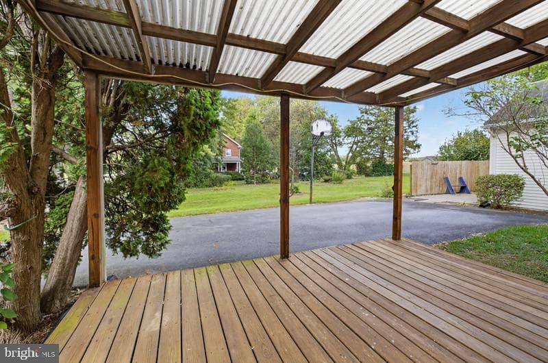 15 Edgemont Road photo 26