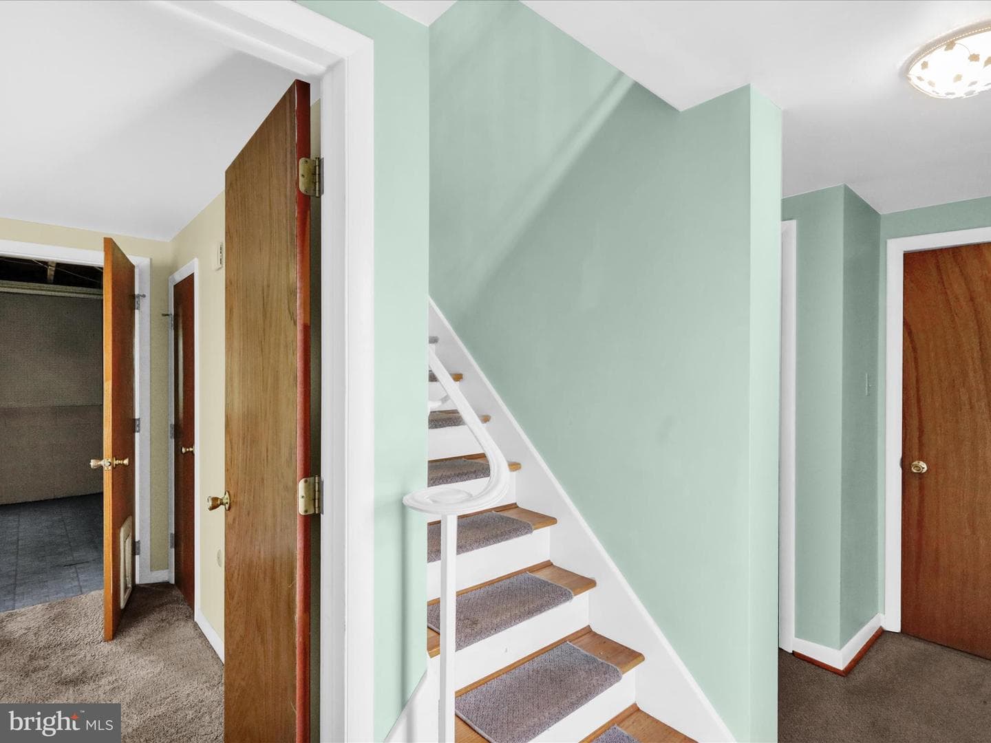 1266 Wilson Avenue photo 9
