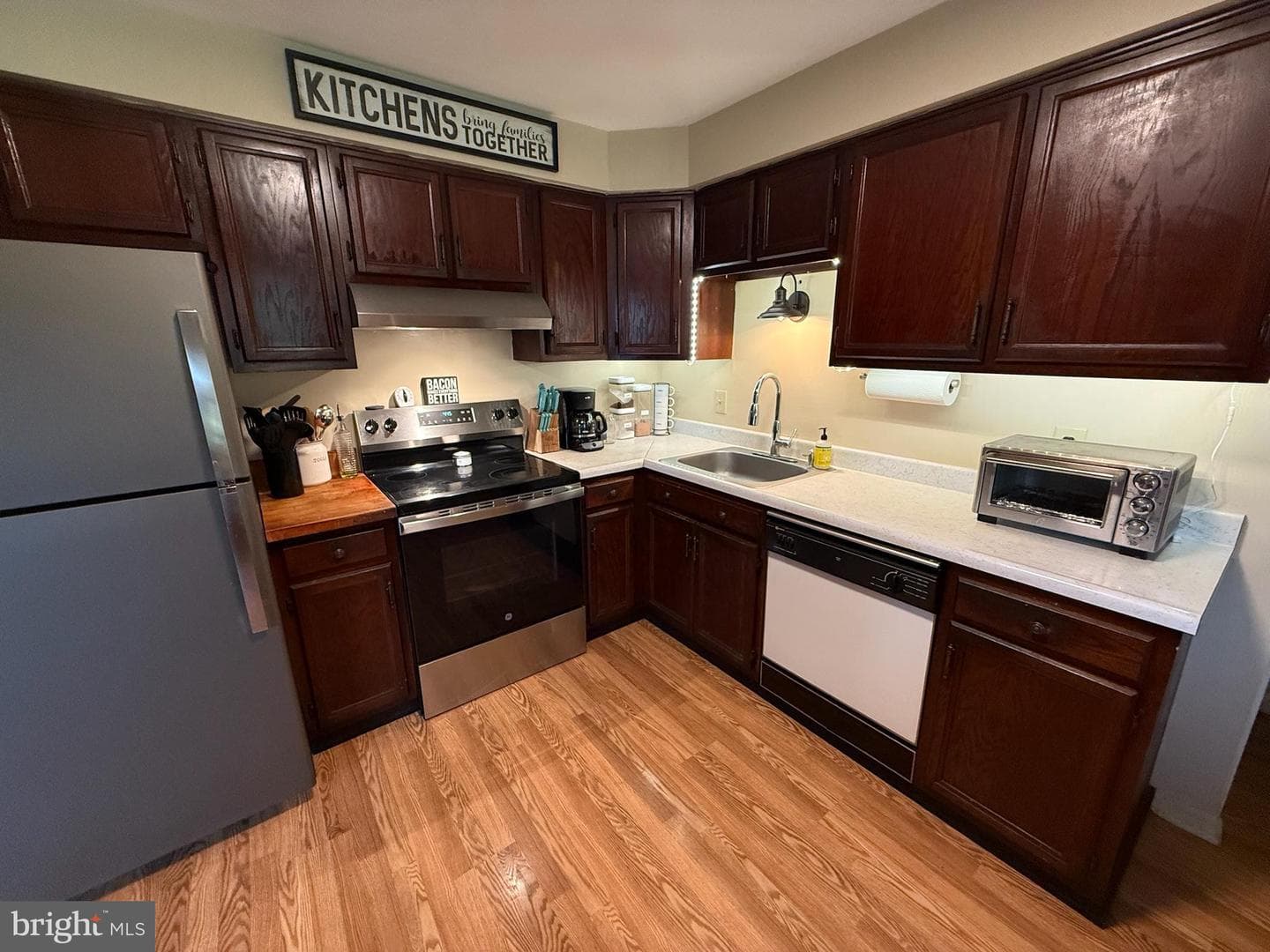440 Scotland Road photo 10