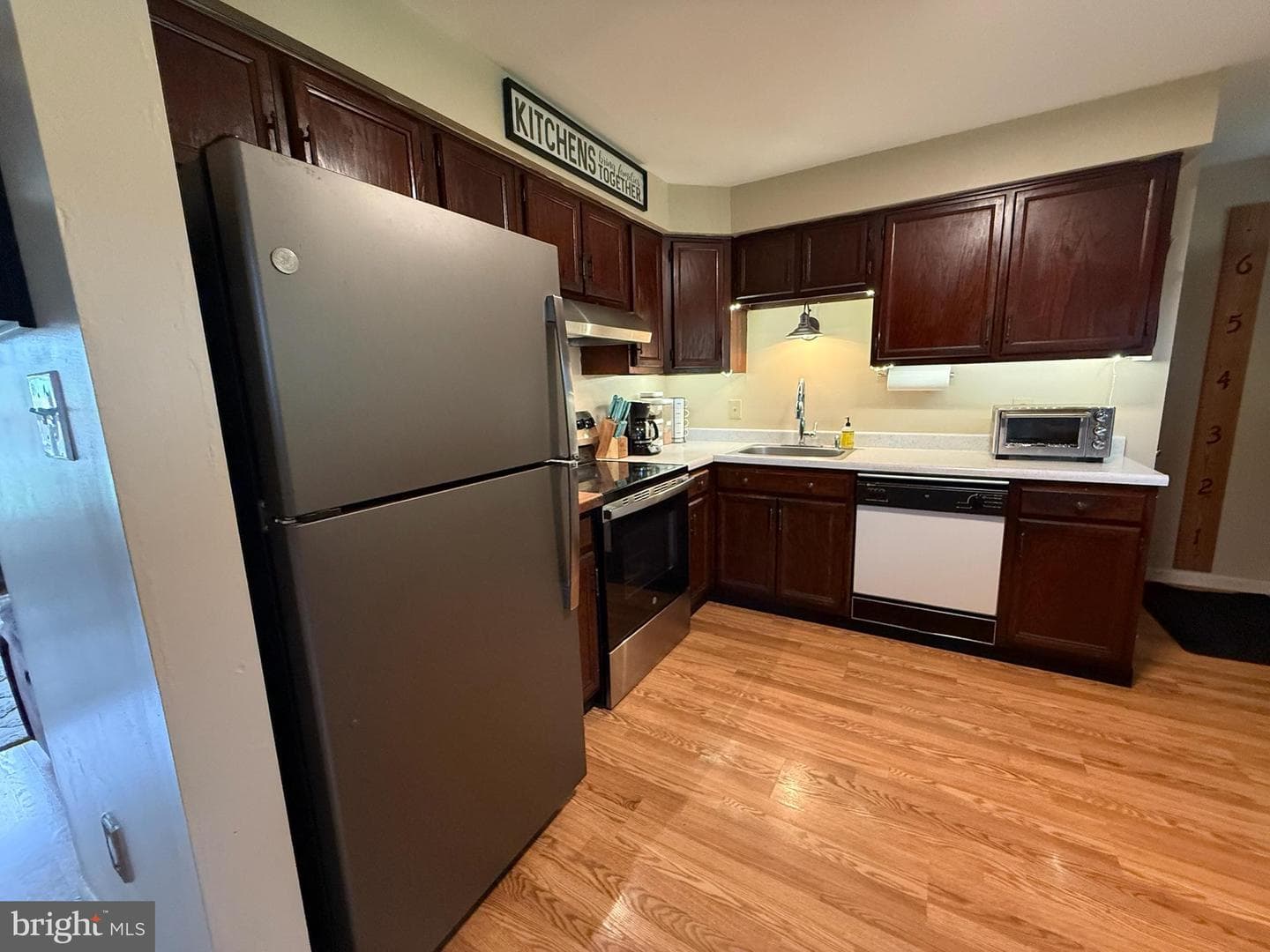 440 Scotland Road photo 9
